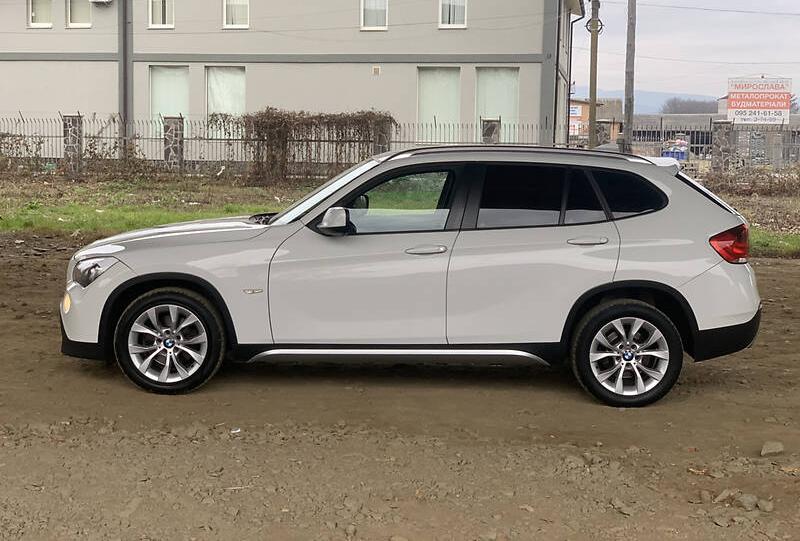 BMW X1 2011