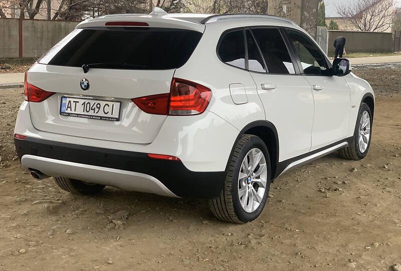 BMW X1 2011