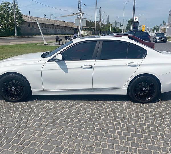 BMW 320 2014