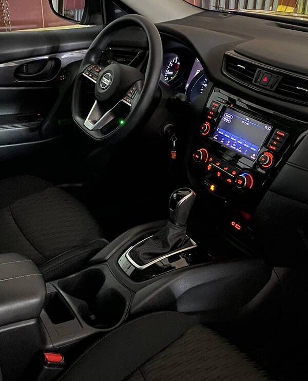 Nissan Rogue 4wd distronik 2020