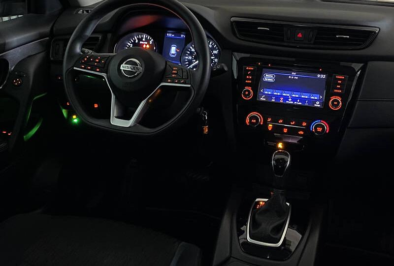 Nissan Rogue 4wd distronik 2020