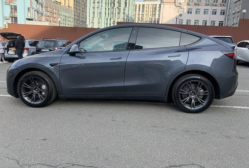 Tesla Model Y LONG RANGE AWD 2021
