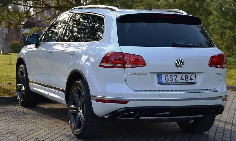 Volkswagen Touareg 4.2 R Line Pnevmo 2015