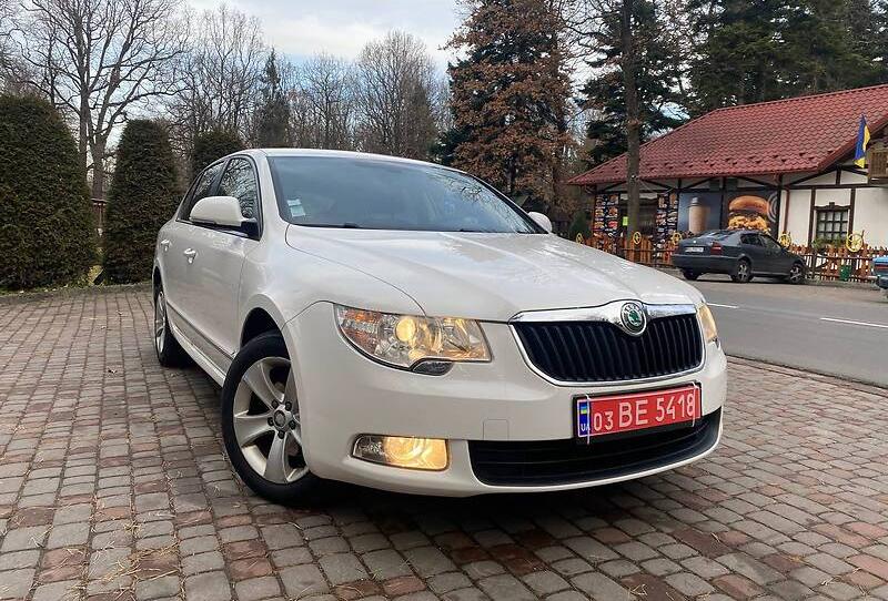 Skoda Superb 2012