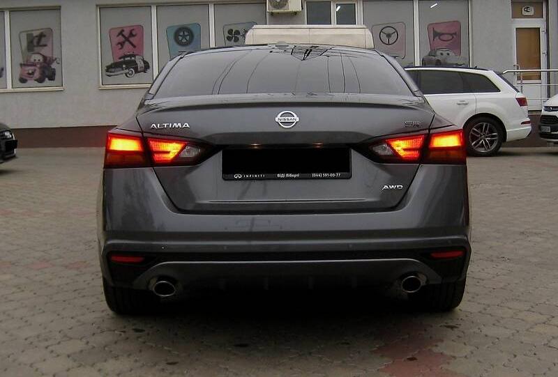Nissan Altima 2.5 AT AWD SR 2020