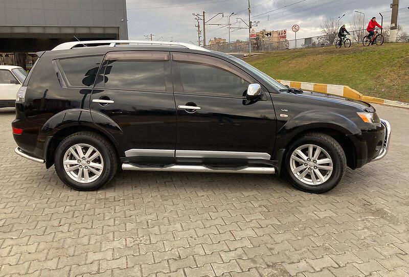Mitsubishi Outlander 2008