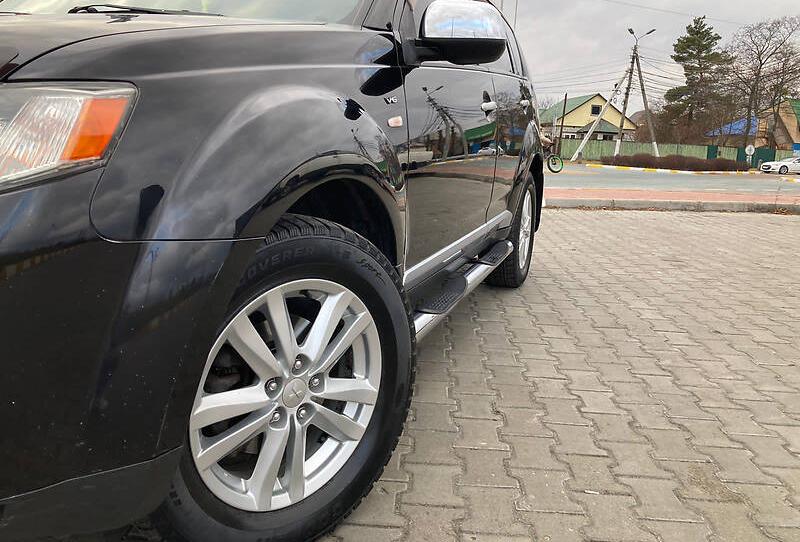 Mitsubishi Outlander 2008