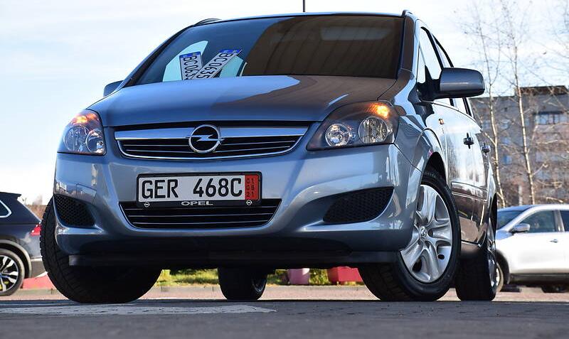 Opel Zafira FAMILY 1.6 16V IDEAL 2011