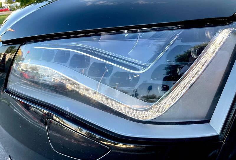 Audi A8 LONG W12 2012