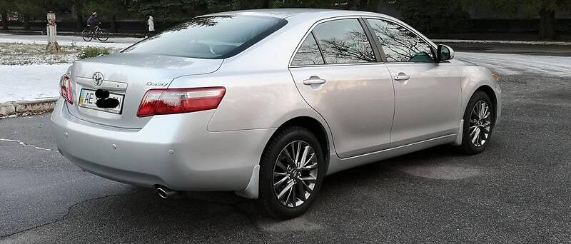 Toyota Camry 2.4 Official 2010