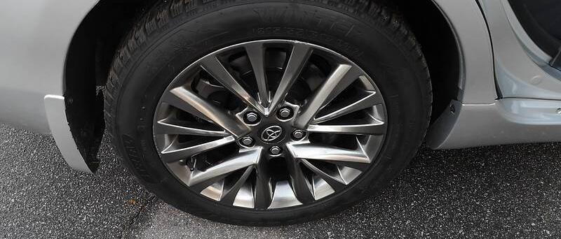 Toyota Camry 2.4 Official 2010