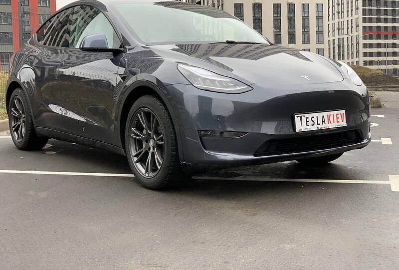 Tesla Model Y 2020