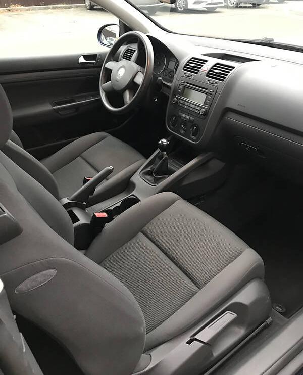 Volkswagen Golf V svigoprygnan 2004