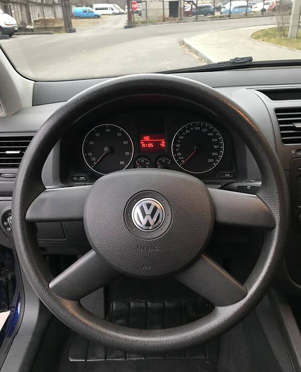 Volkswagen Golf V svigoprygnan 2004