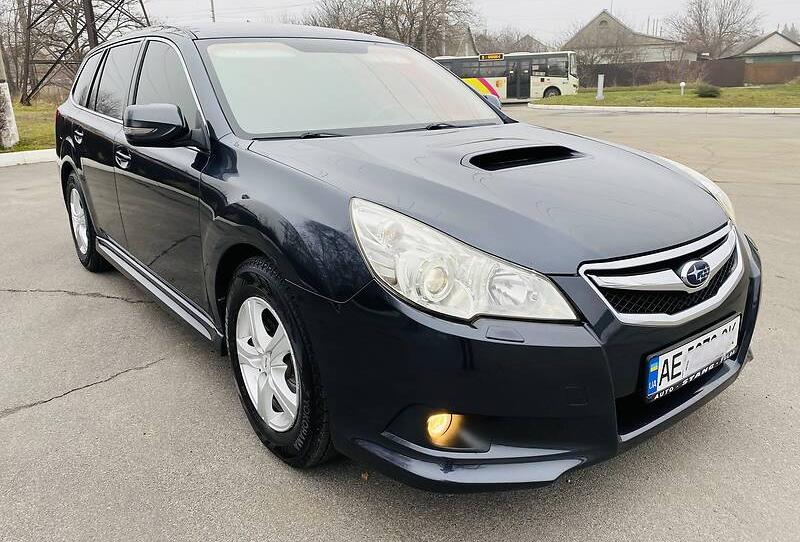 Subaru Outback RODNAYA KRASKA 2011