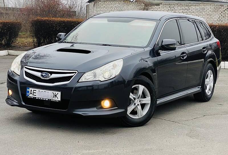 Subaru Outback RODNAYA KRASKA 2011
