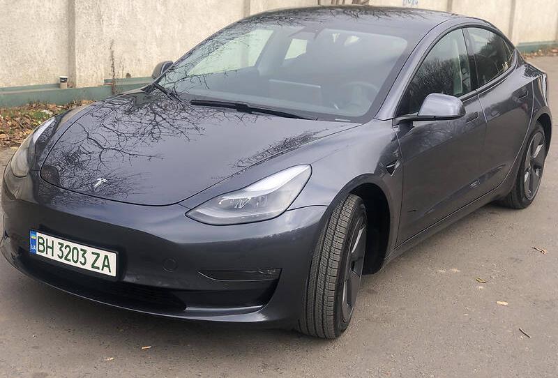 Tesla Model 3 2021