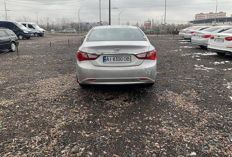 Hyundai Sonata CARLAND  2012