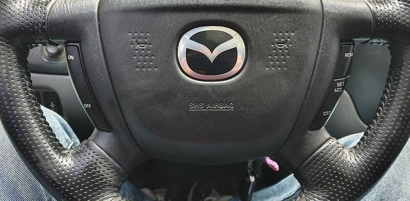 Mazda Tribute 2002