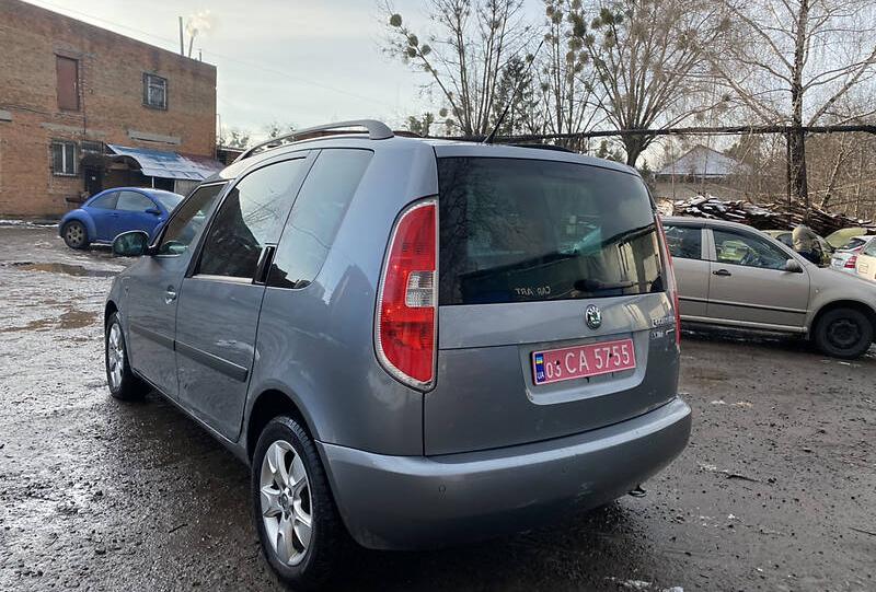 Skoda Roomster Panorama  2011
