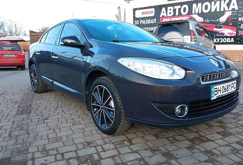 Renault Fluence Official Ideal 2012