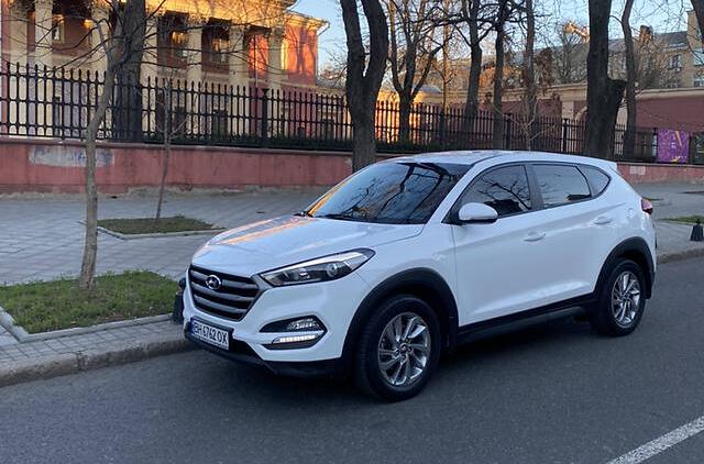 Hyundai Tucson 2.0AT 2016