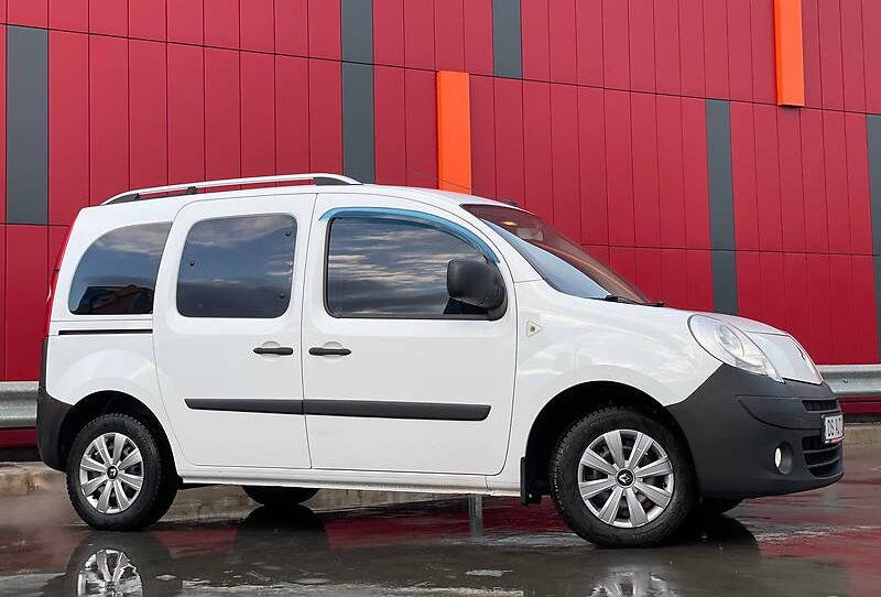 Renault Kangoo пасс. Dynamic AC subwoofer 2011