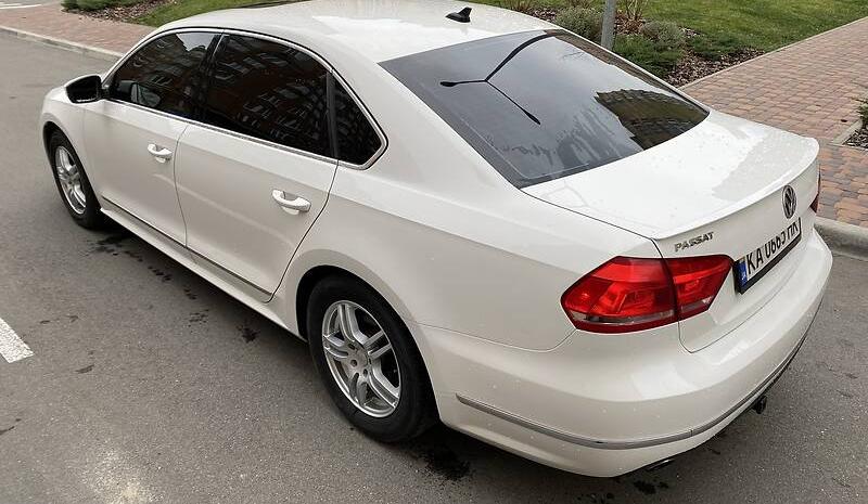 Volkswagen Passat B7 SEL 2013