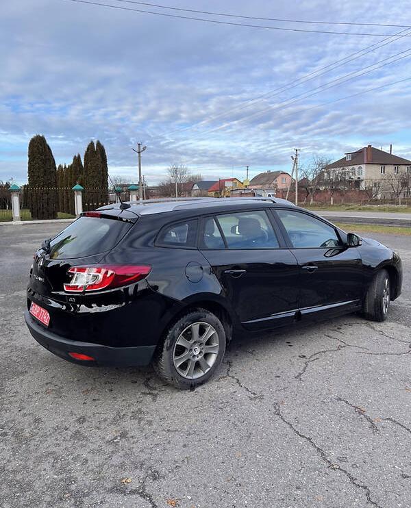 Renault Megane 81 kw avtomat 2014