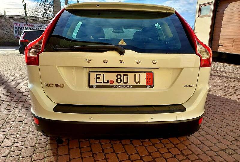 Volvo XC60 MOMENTUM  2010