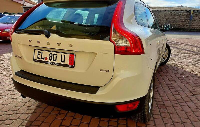 Volvo XC60 MOMENTUM  2010