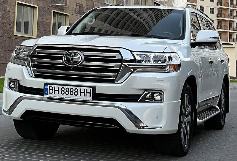 Toyota Land Cruiser 200 OFFICIALLY IDEAL 2016