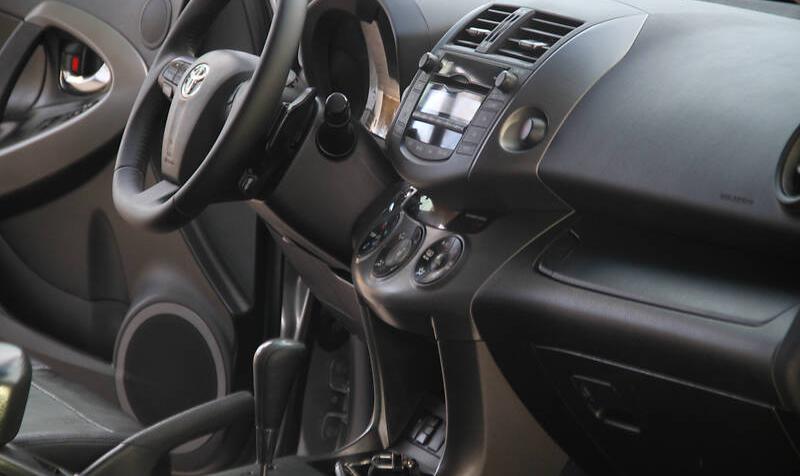 Toyota RAV4 OFFICIAL2.0PREMIUM 2011