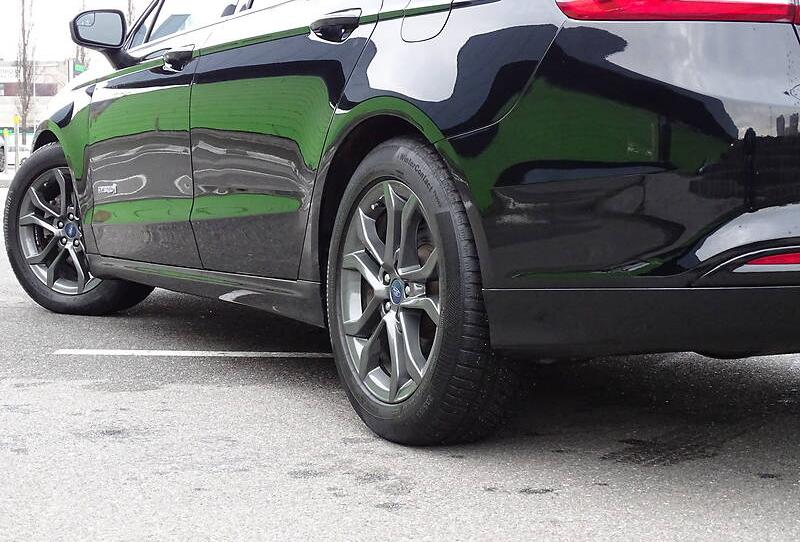 Ford Fusion 2.0i Hybrid eCVT SE 2018