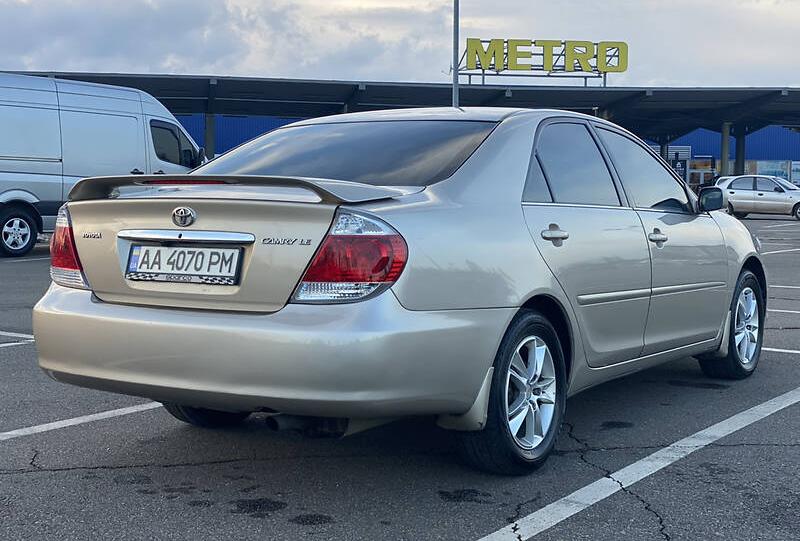 Toyota Camry 2004