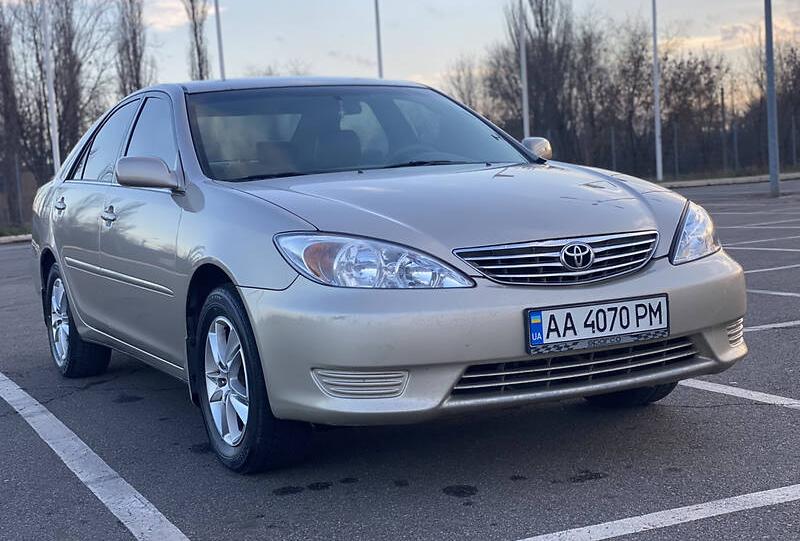 Toyota Camry 2004
