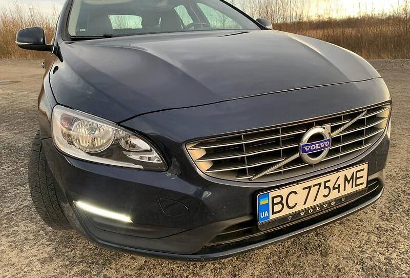 Volvo V60 2015