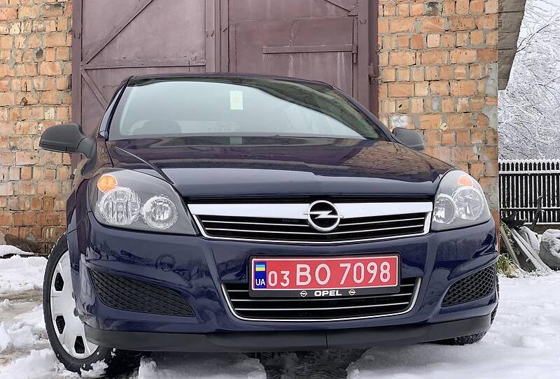 Opel Astra H EXCLUSIVE  2010