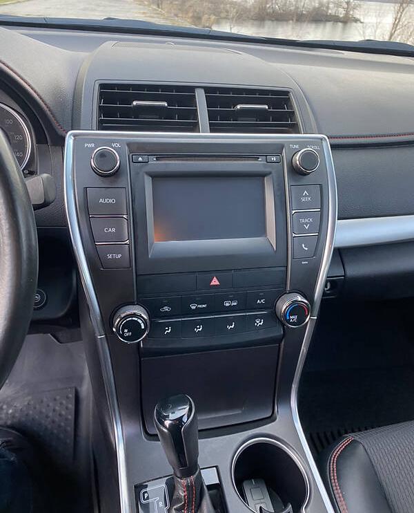Toyota Camry SE 2017