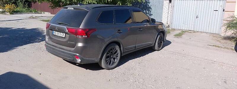 Mitsubishi Outlander Limited edition 2017