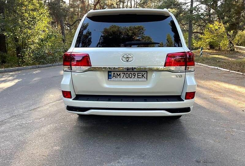 Toyota Land Cruiser 200 2017