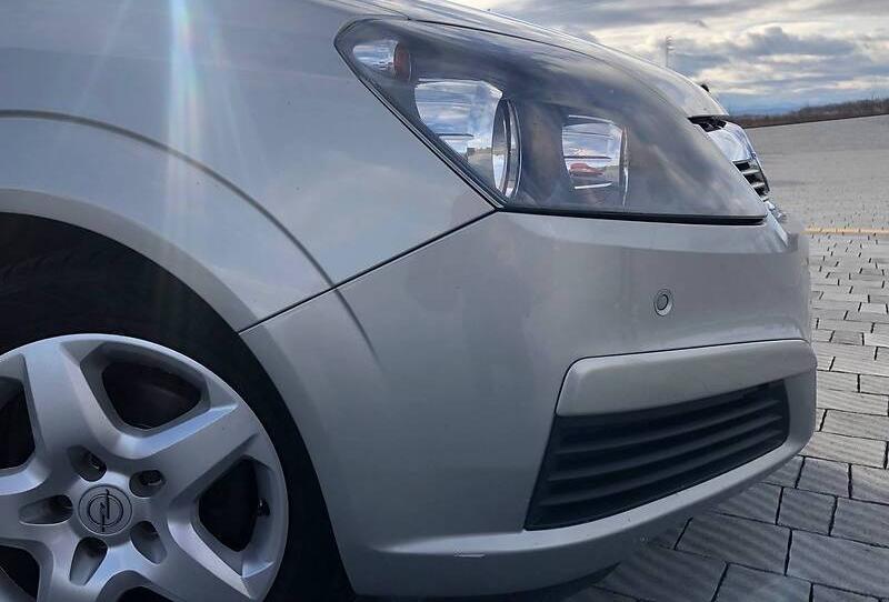 Opel Zafira IDEAL 2006