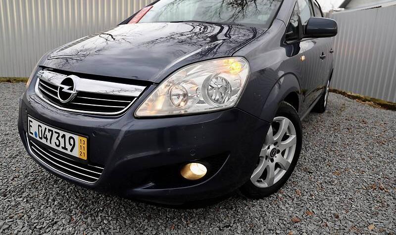 Opel Zafira 7 PERSON STAN NOVOGO 2010