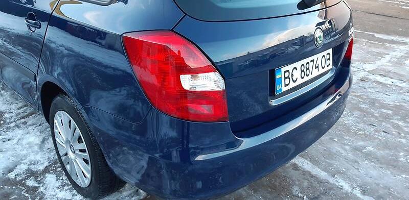 Skoda Fabia Svizha 2011