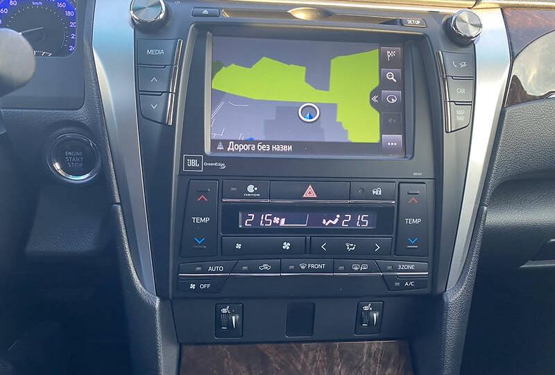 Toyota Camry 2016