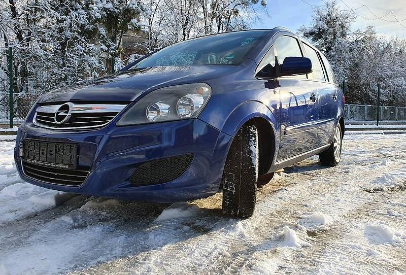 Opel Zafira Family 2010