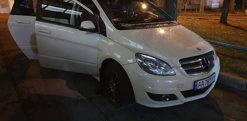 Mercedes-Benz B 180 2010