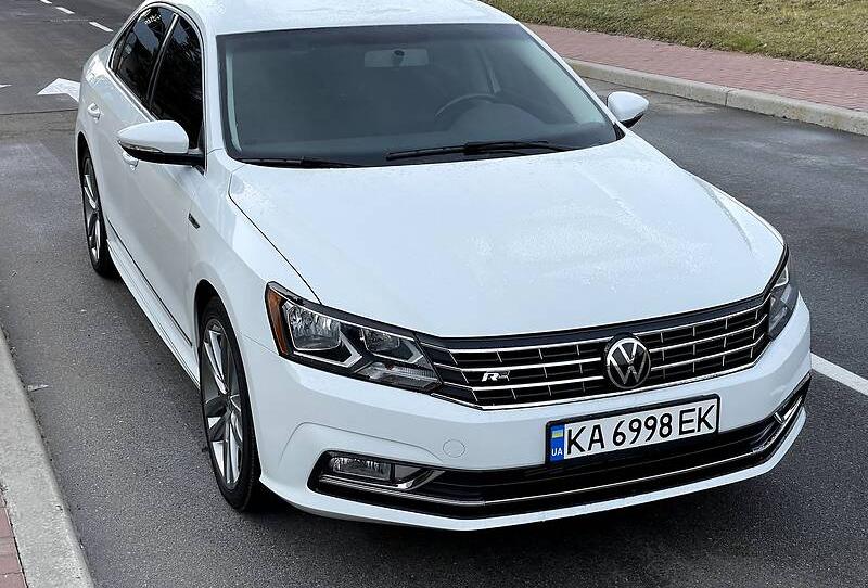 Volkswagen Passat B8 R Line  2016