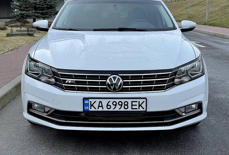 Volkswagen Passat B8 R Line  2016