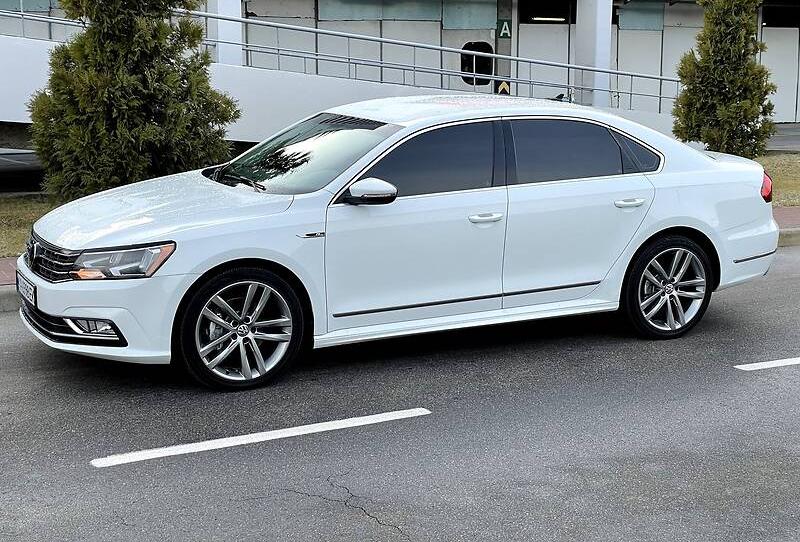 Volkswagen Passat B8 R Line  2016
